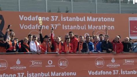 İ­s­t­a­n­b­u­l­ ­M­a­r­a­t­o­n­u­­n­d­a­ ­H­a­k­a­n­ ­P­e­k­e­r­ ­k­r­i­z­i­!­